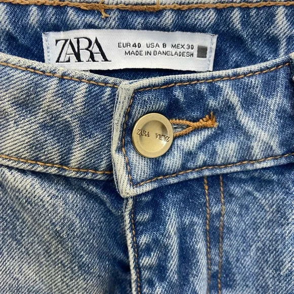 Zara Light Blue Relaxed Jeans - Picture 3 of 3